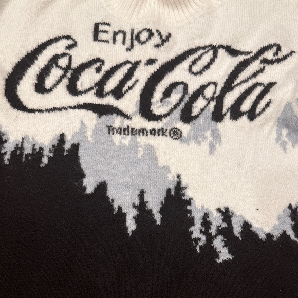 Sweater - Picture 2 of 4